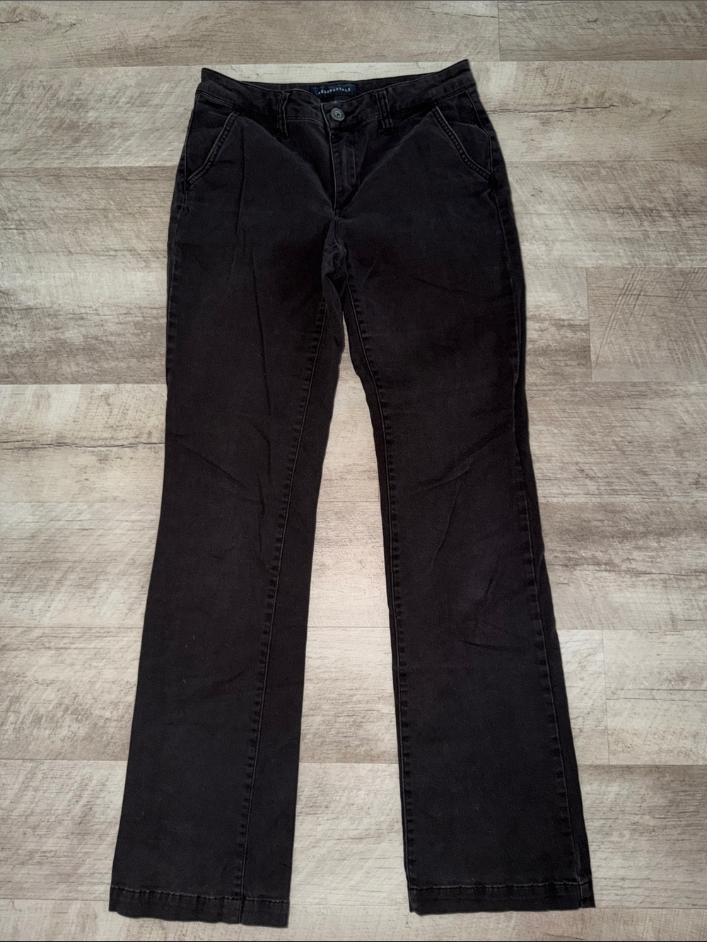Aeropostale Charcoal Black Classic Chino Style Pants, sz 4Long